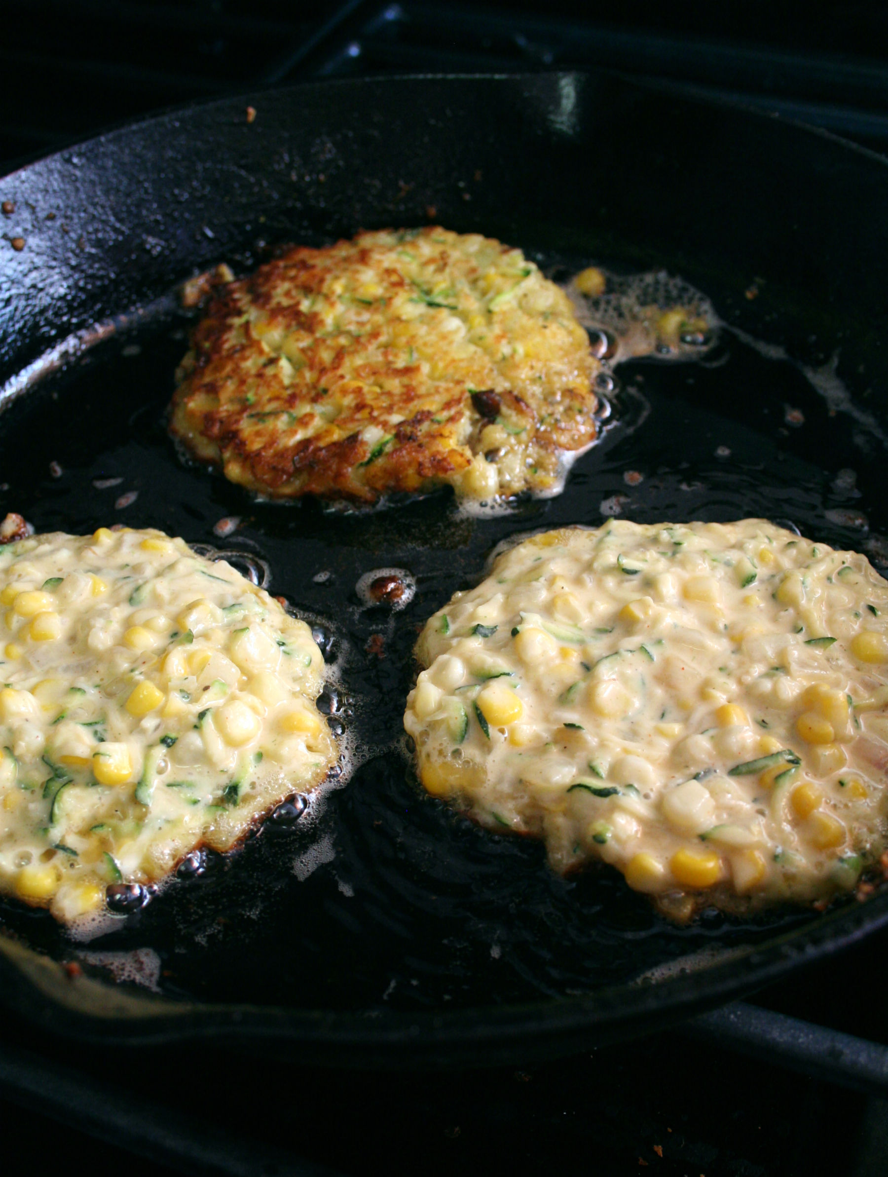 sweet corn and zucchini fritter cakes